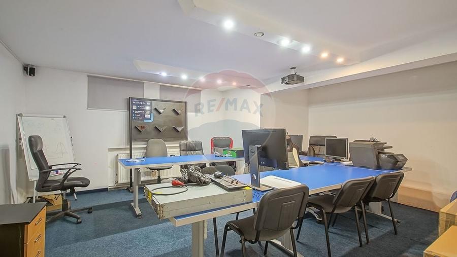 Vilă - DE INCHIRIAT - pentru diverse businessuri - 12