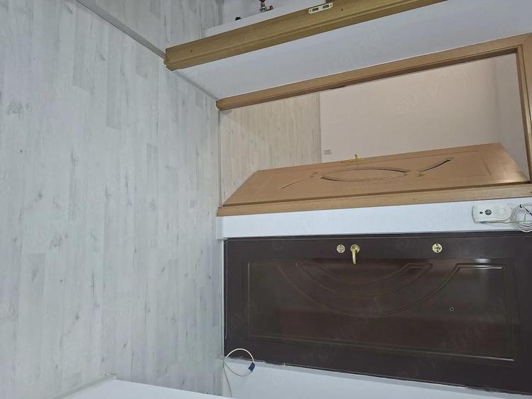 vand apartament 2 vomere cofort 1 dec zona brosteni - 3