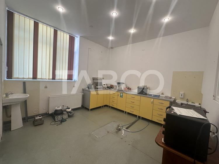Spatiu Comercial 110 mp utili 5 camere 2 bai Orasul de Jos Sibiu - 4