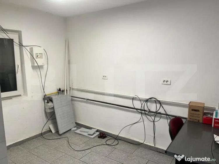Spatiu comercial de inchiriat, 27 mp, zona Cetate - Spital - 4
