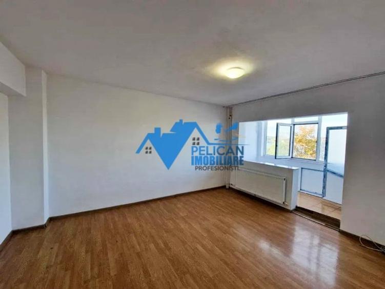 Pelican, 2 camere, decomandat, ETAJ 2 - 2