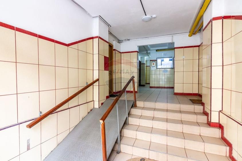 Apartament cu 3 camere de vânzare în zona Sebastian - 15