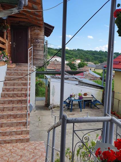 Vand URGENT casa in oras Turda, central - 1