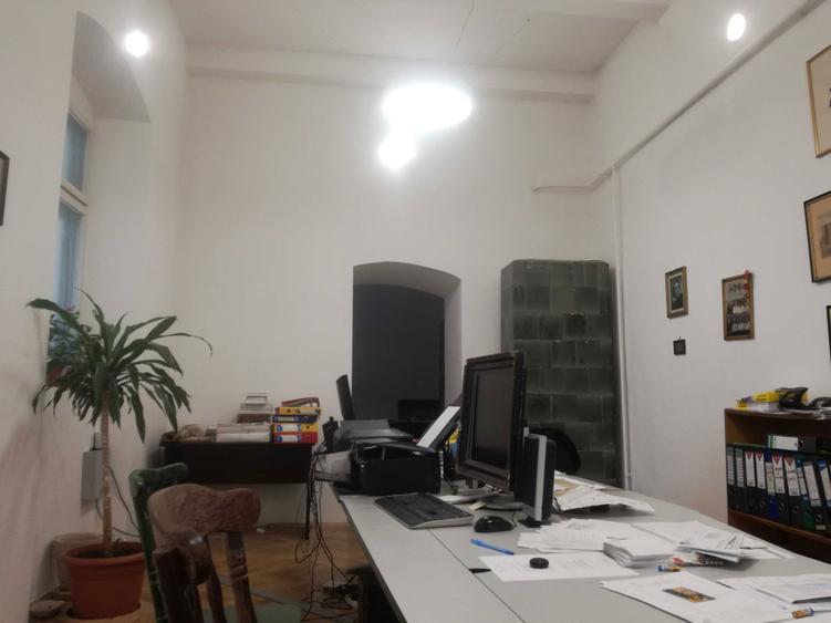 Inchiriez birou 4 incaperi , ultracentral Cluj - 4