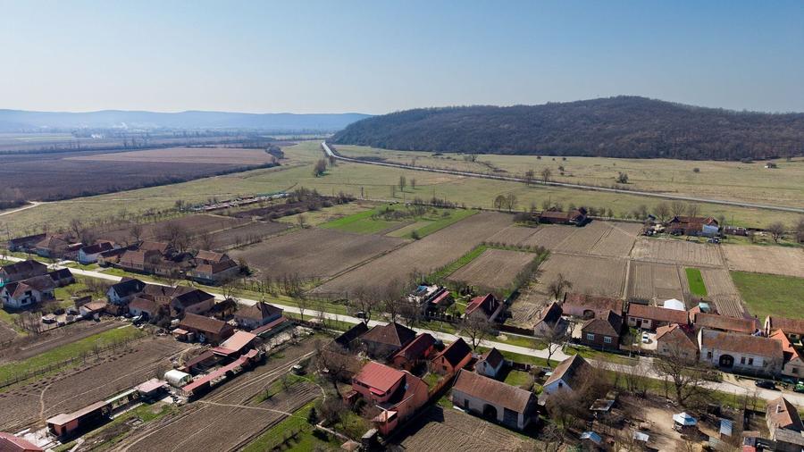 Loc de casă în Odvoș - Conop 3000mp - 18