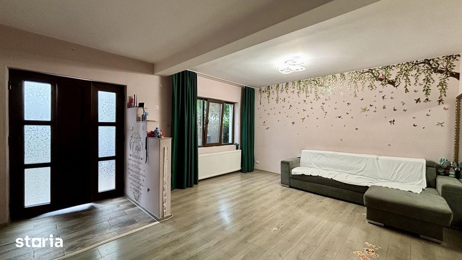 Casă cu 4 camere cu Teren 136 Mp în Ciurea