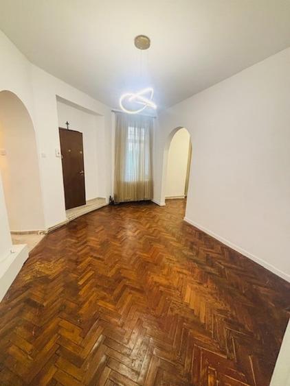 Apartament cu 2 camere semidecomandat în Ultracentral