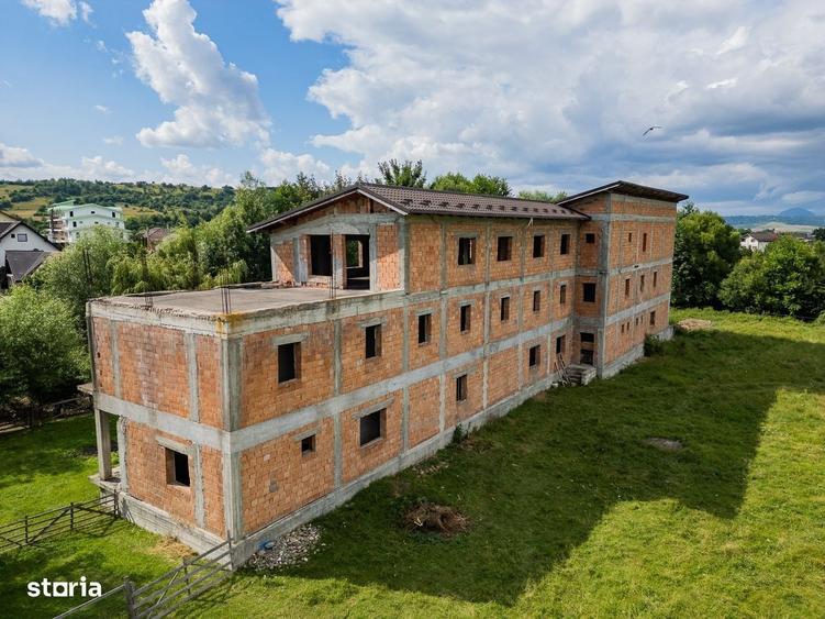 Casă cu 4 camere în Tohanu Nou