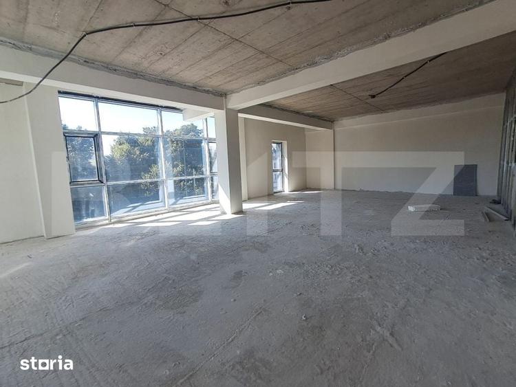 Spațiu comercial, de 330 mp, în Gheorghe Doja