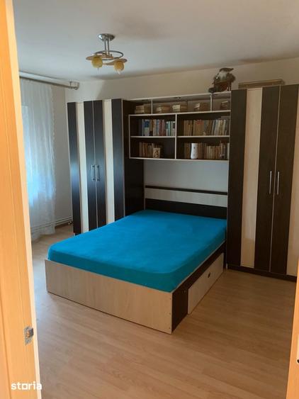 Apartament cu 3 camere în Inel II