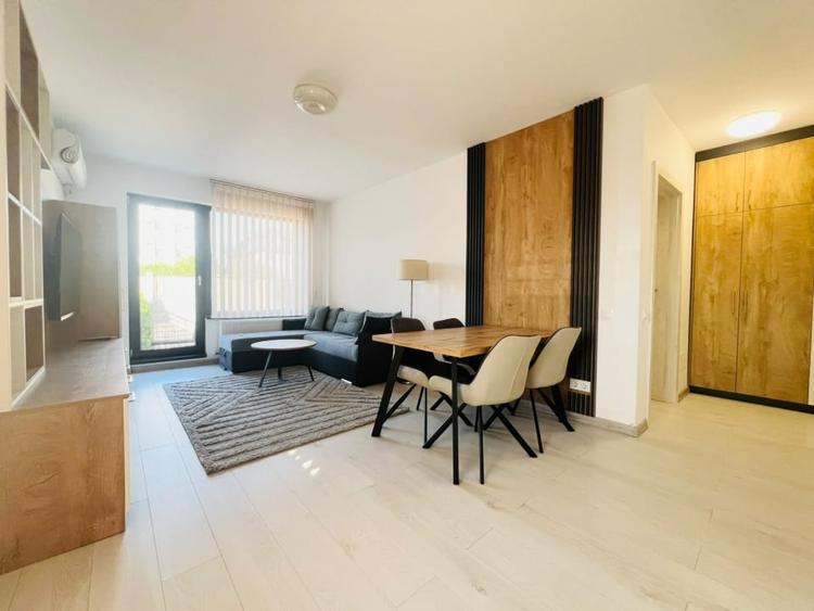 Apartament cu 3 camere, mobilat în Pipera
