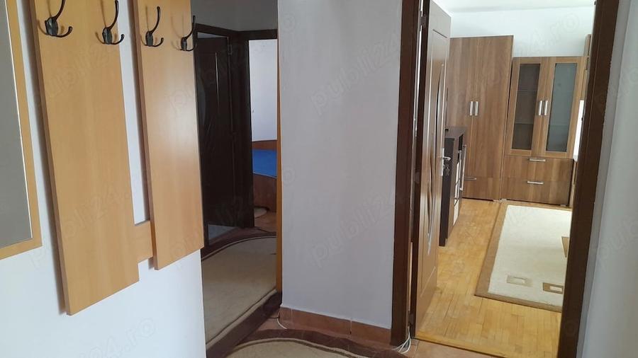 Apartament cu 3 camere decomandat în Soarelui