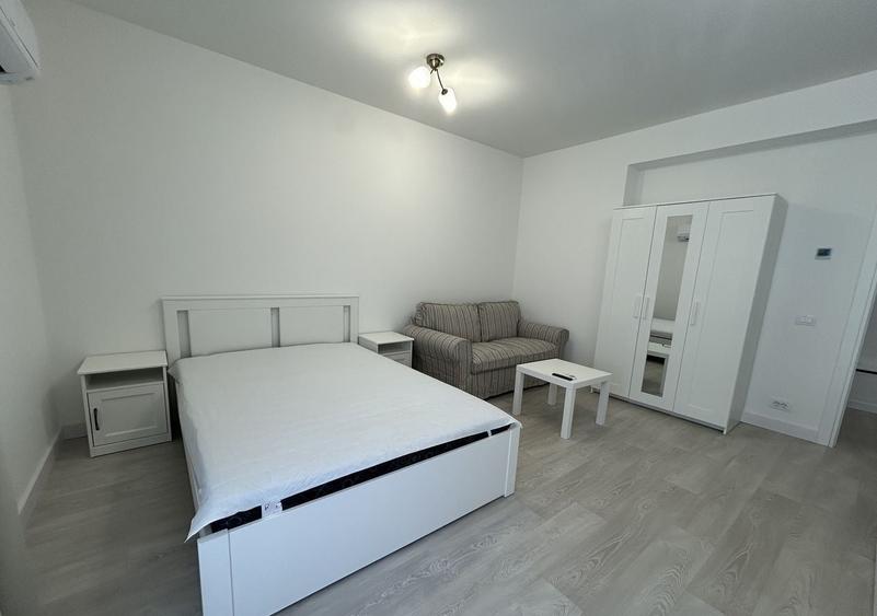 Garsonieră decomandată în Jiului