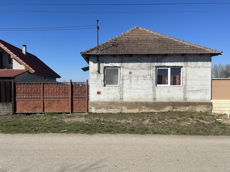 Casă cu 2 camere în Cociuba Mare