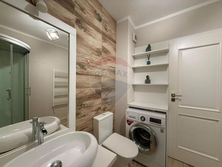 Apartament cu 2 camere semidecomandat, mobilat în Florești