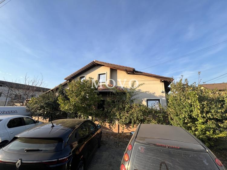 Casă individuală cu 6 camere cu Canalizare în Giroc