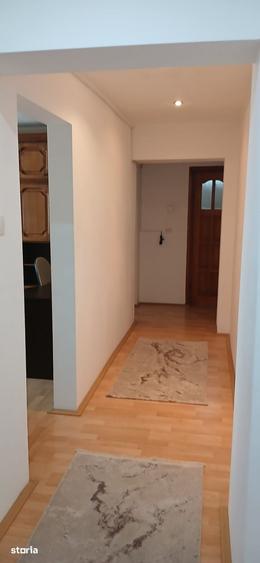 Apartament cu 3 camere decomandat în George Enescu