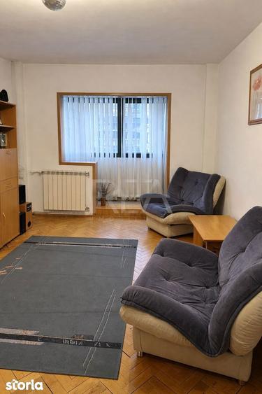 Apartament cu 3 camere decomandat în Tineretului