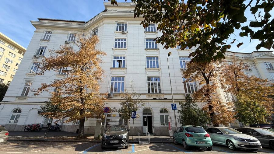 Birou, de 145 mp, în Cișmigiu