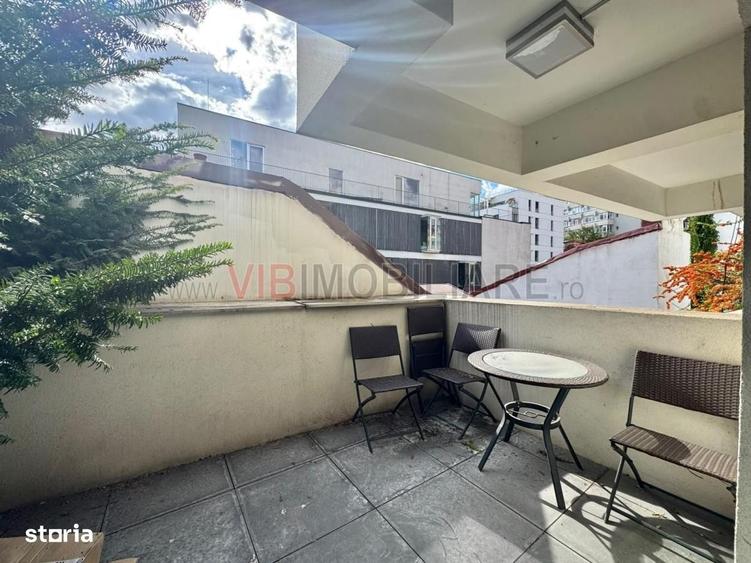 Apartament cu 3 camere în Victoriei