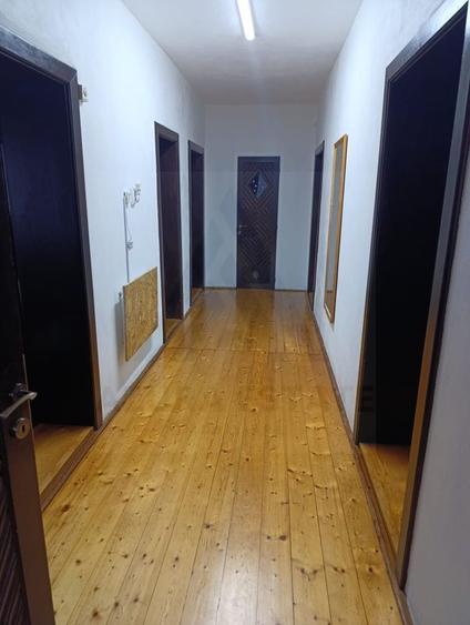 Casa Cisnadie etaj 1 integral cu intrare separata si curte comuna - 7