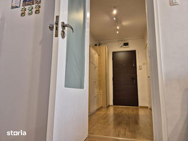 Apartament decomandat cu 4 camere, balcon, centrala, 2 locuri parcare - 15