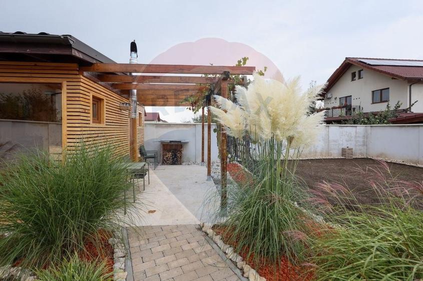 Casa unica, cartier Izvor - Str. Izvorului 10 - 8