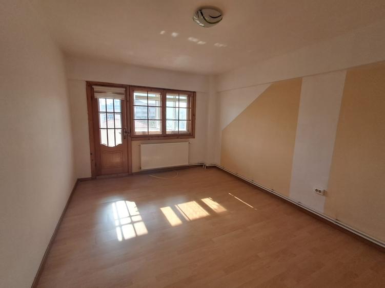 Apartament 2 camere Zona BCR - Cuza Voda - 55 mp - 12