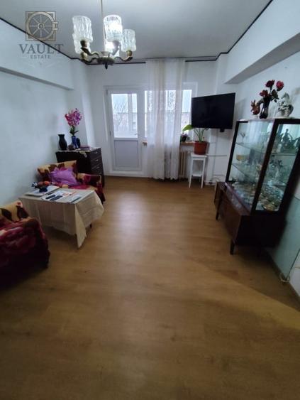 APARTAMENT 3 CAMERE-TRAFIC GREU-ELECTROMAGNETICA-2 BAI-REABILITAT - 3