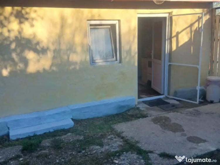 Casa de vanzare, 64.30 mp, Lacrita Mare - 18 km de Craiova - 7