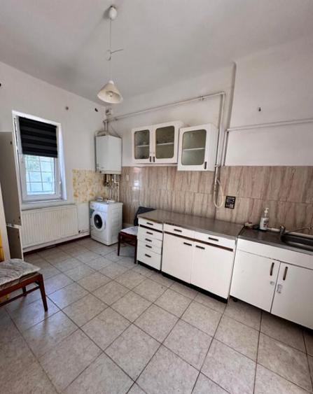 Proprietate 2 corpuri situata in zona Tomis I - 11