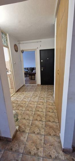 Doua camere decomandate, etajul 1. - 10