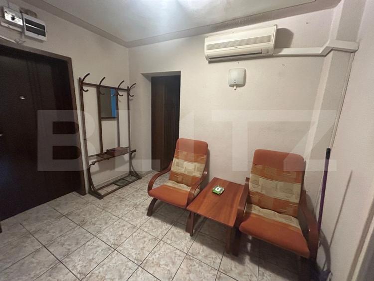 Apartament cu 4 camere, 70 mp, zona Podu Ros - 1