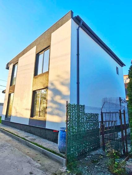 Vindem vila in Navodari zona de case - 5