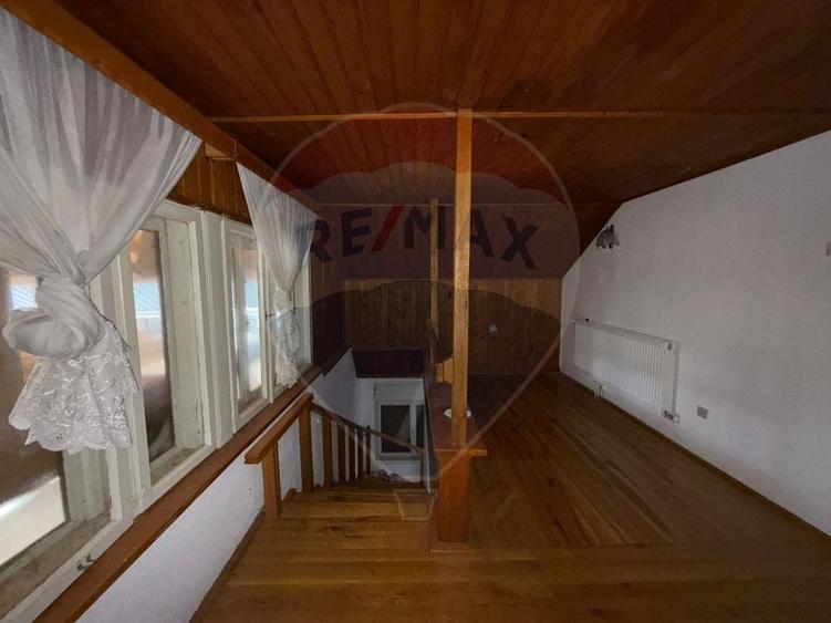 Casă / Vilă cu 6 camere de vânzare - 13