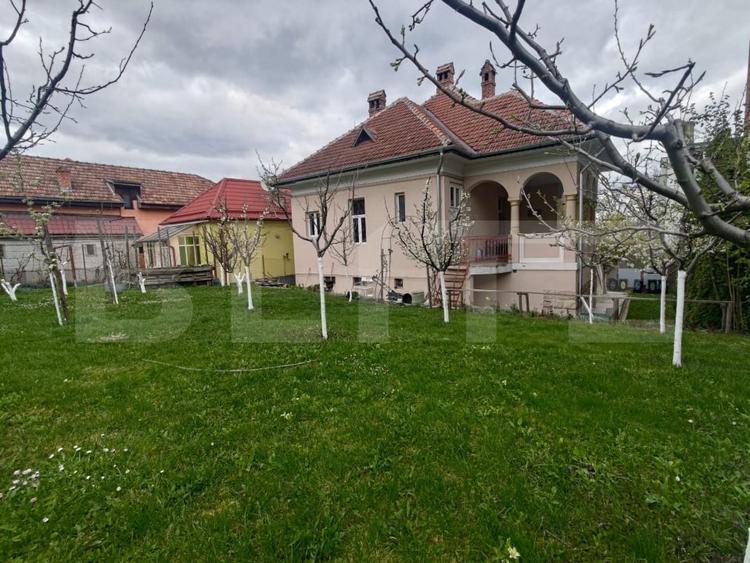 Vilă stil Neoromânesc, arhitectură cu coloane ,152 mp , cart Andrei Muresanu ! - 3