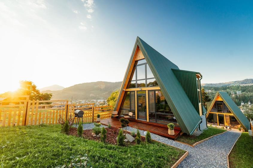 Afacere la cheie in Vatra Dornei, 2 cabane tip A Frame! - 11