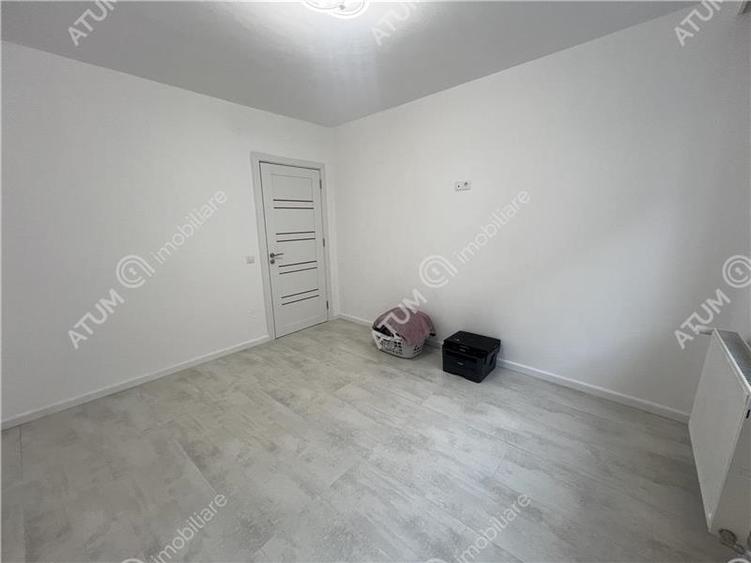 Apartament renovat cu 3 camere decomandate in zona Vasile Aaron - 16