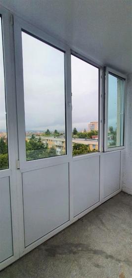 Apartament luminos cu balcon, zona Hotel Royal - 7