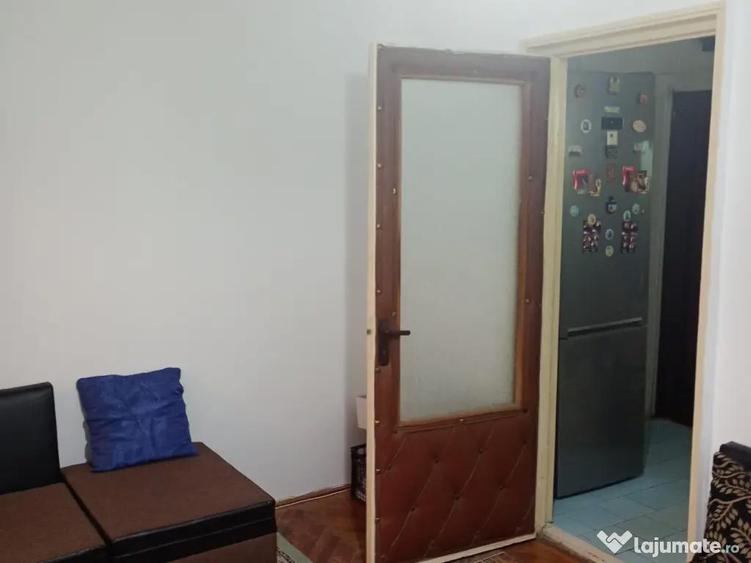 Vand apartament 2 camere central - 8