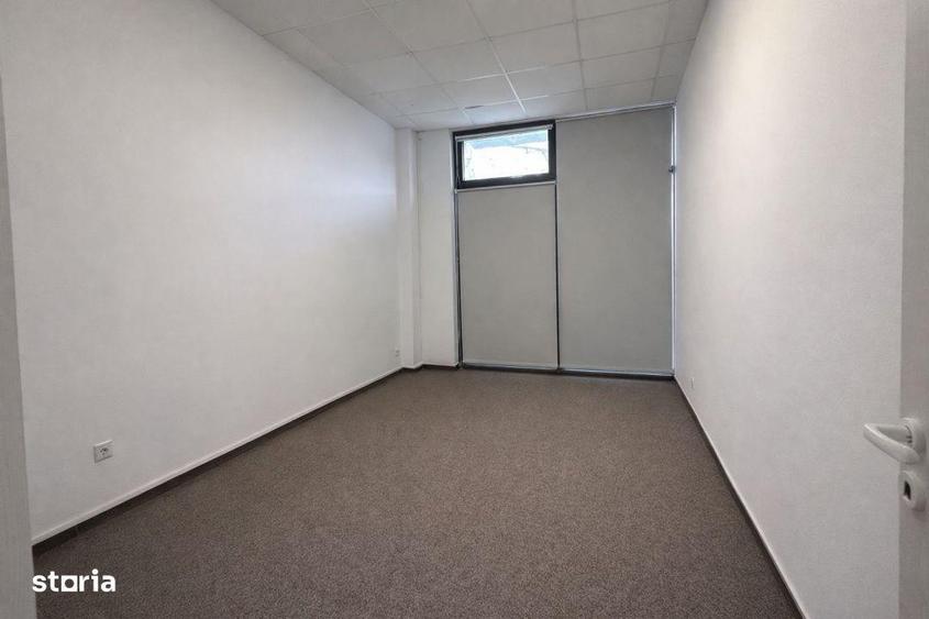 Spatiu comercial / birouri de vanzare - Piata 1 Mai - 4