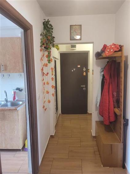 Apartament 3 camere decomandat, Zona Mioritei - 1