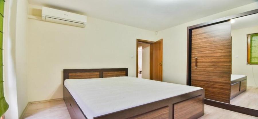 Vanzrae apartament cu 3 camere in zona Aurel Vlaicu - 3