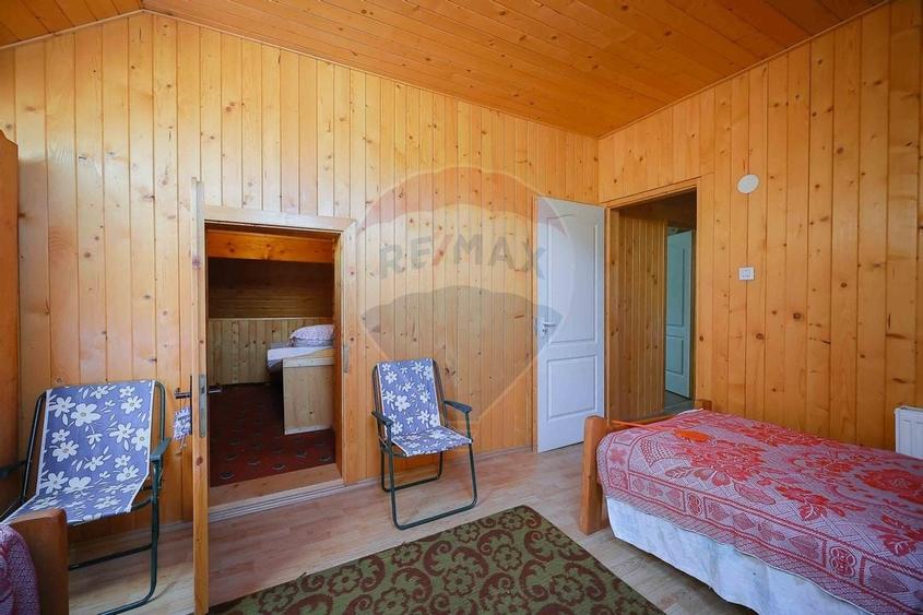 De vanzare Casa de Vacanta cu 3 camere, teren 1146 mp, Budureasa - 16
