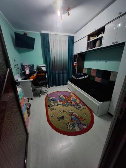 Vand apartament 3 camere, mobilat - 6