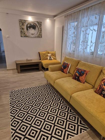 Vand apartament 3 camere str Covasna nr 6,sector 4 - 1