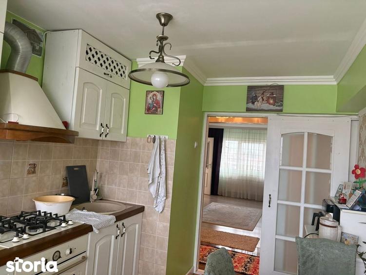 Apartament 3 camere zona Bartolomeu,str Gospodarilor - 7