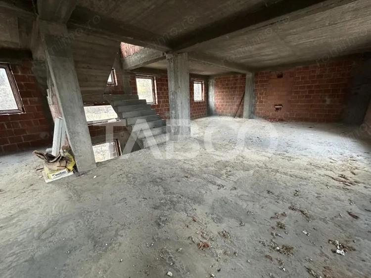 Pensiune la Rosu480 mp de vanzare Statiune Climaterica Sambata de Sus - 5