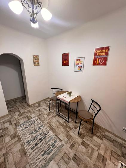 Garsoniera  Piata Domeni  Av Ion Marasecu - 13