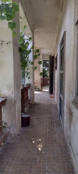 Conac de vanzare - 1